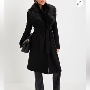 Lulus leather long jacket with fake fur!
